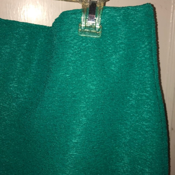 BCBGeneration teal miniskirt - Picture 3 of 3